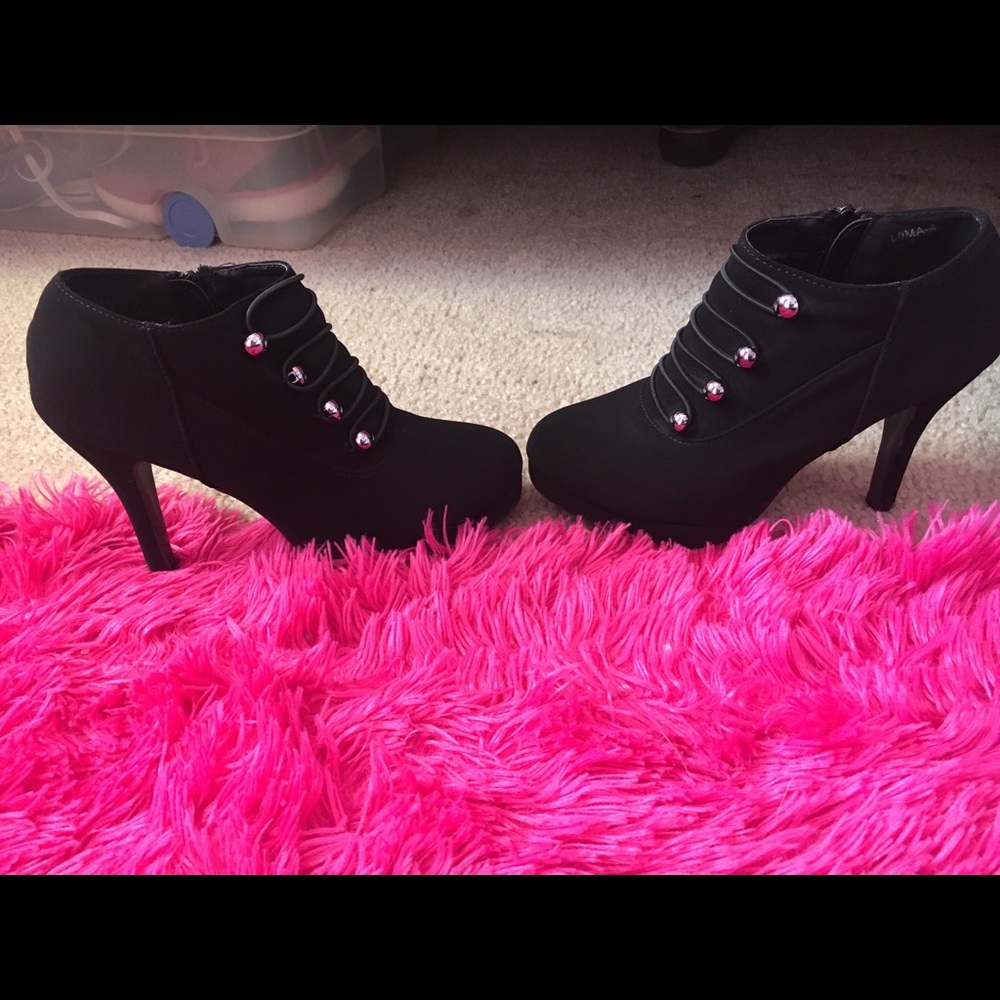 Black heels